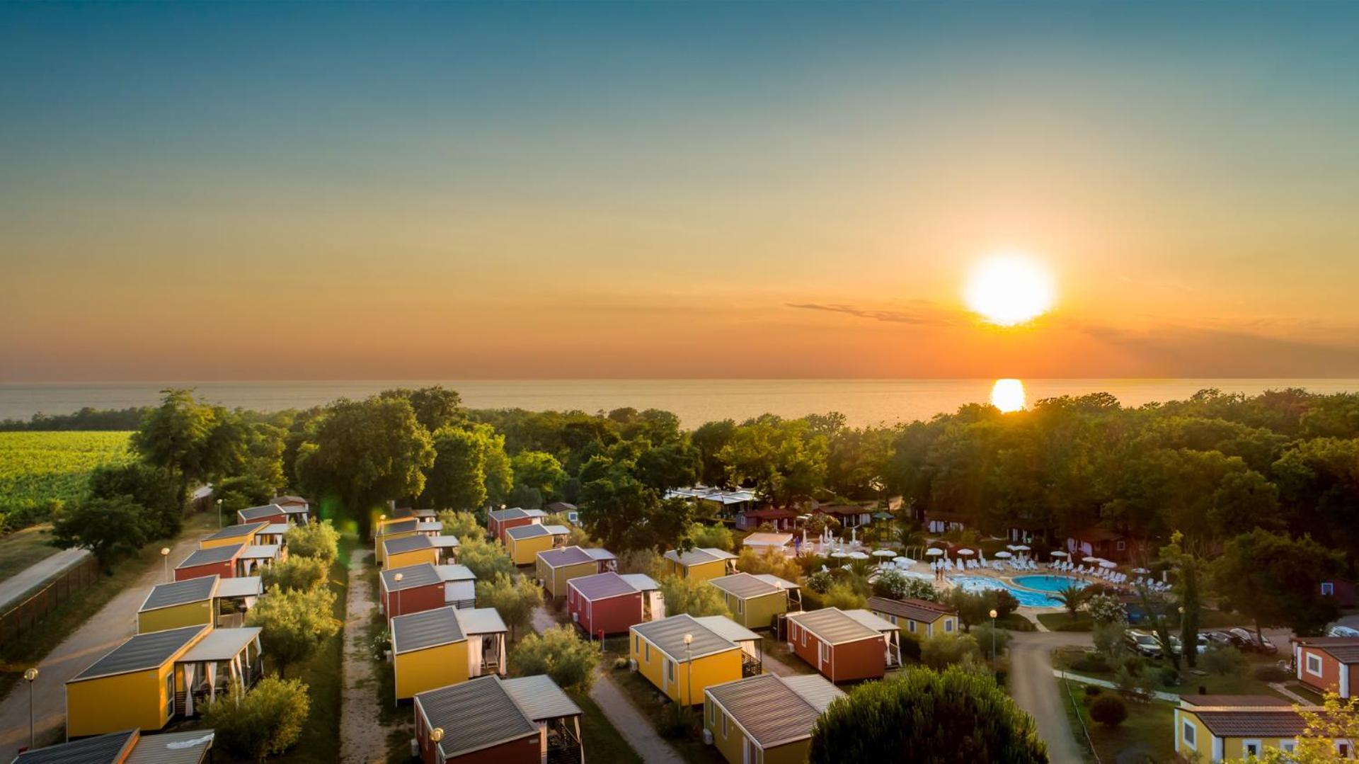 Aminess Planet Camping Holiday Homes Maravea Mareda Esterno foto